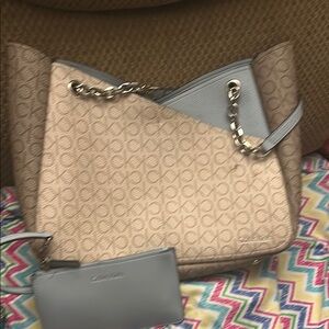 Calvin Klein Cream and Gray Shoulder Bag with Chain Strap